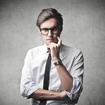 مدیر و موسس کارگاههای تولید لباس